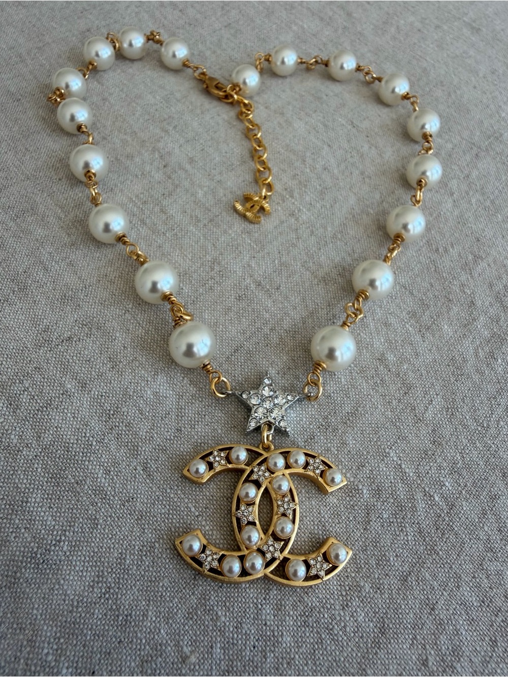 Chanel Metal Pearl Star CC Necklace Gold in Gold & White